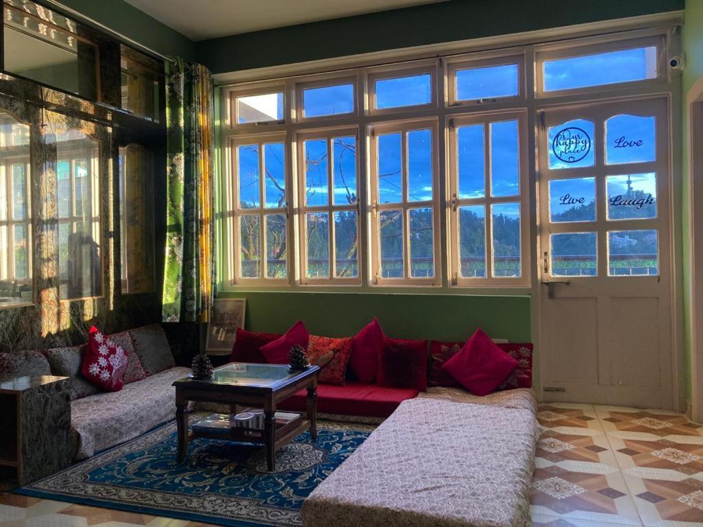 Zu-Zu Hostels Shimla Zewnętrze zdjęcie