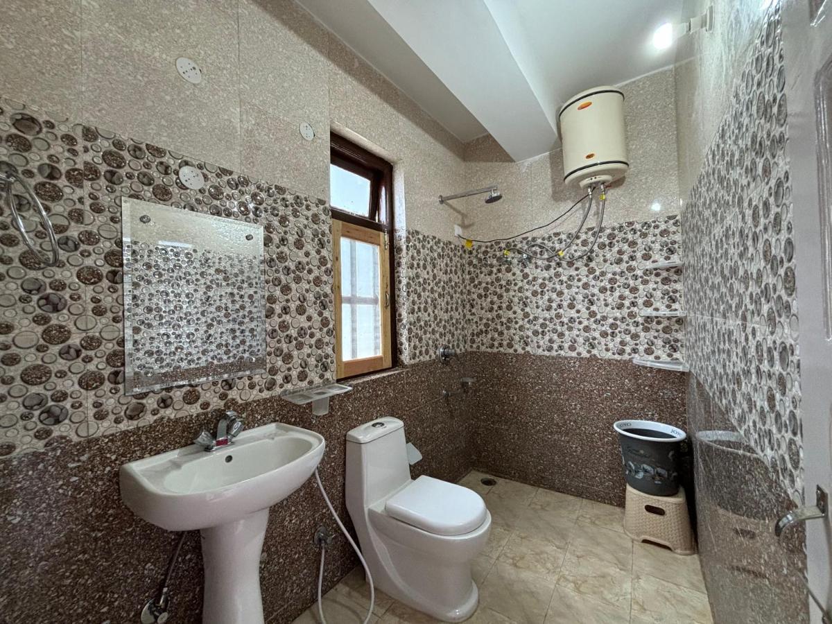 Zu-Zu Hostels Shimla Zewnętrze zdjęcie
