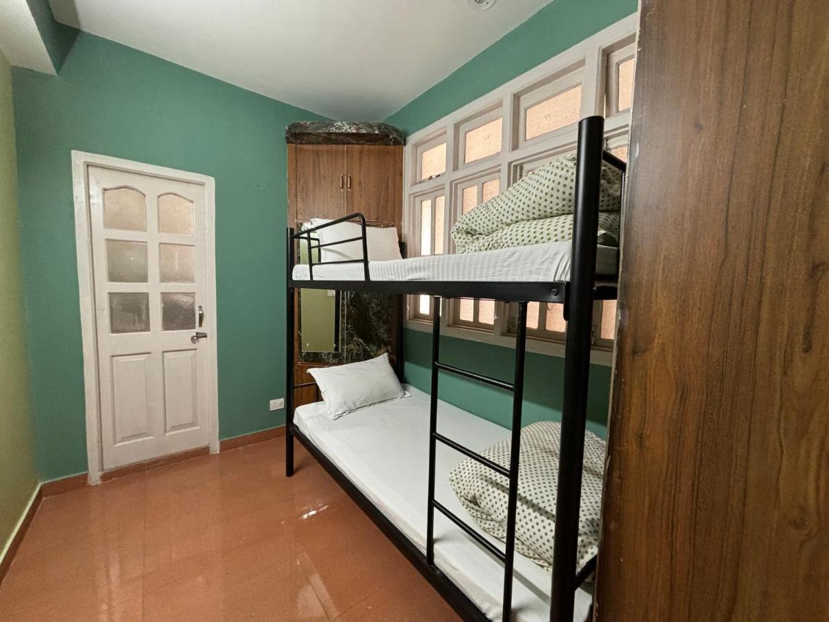 Zu-Zu Hostels Shimla Zewnętrze zdjęcie