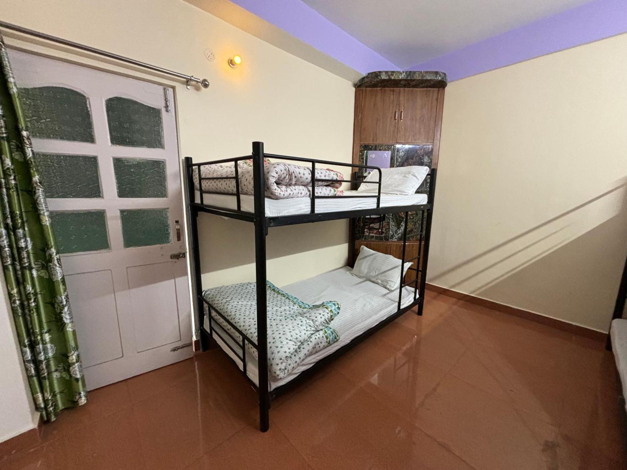 Zu-Zu Hostels Shimla Zewnętrze zdjęcie