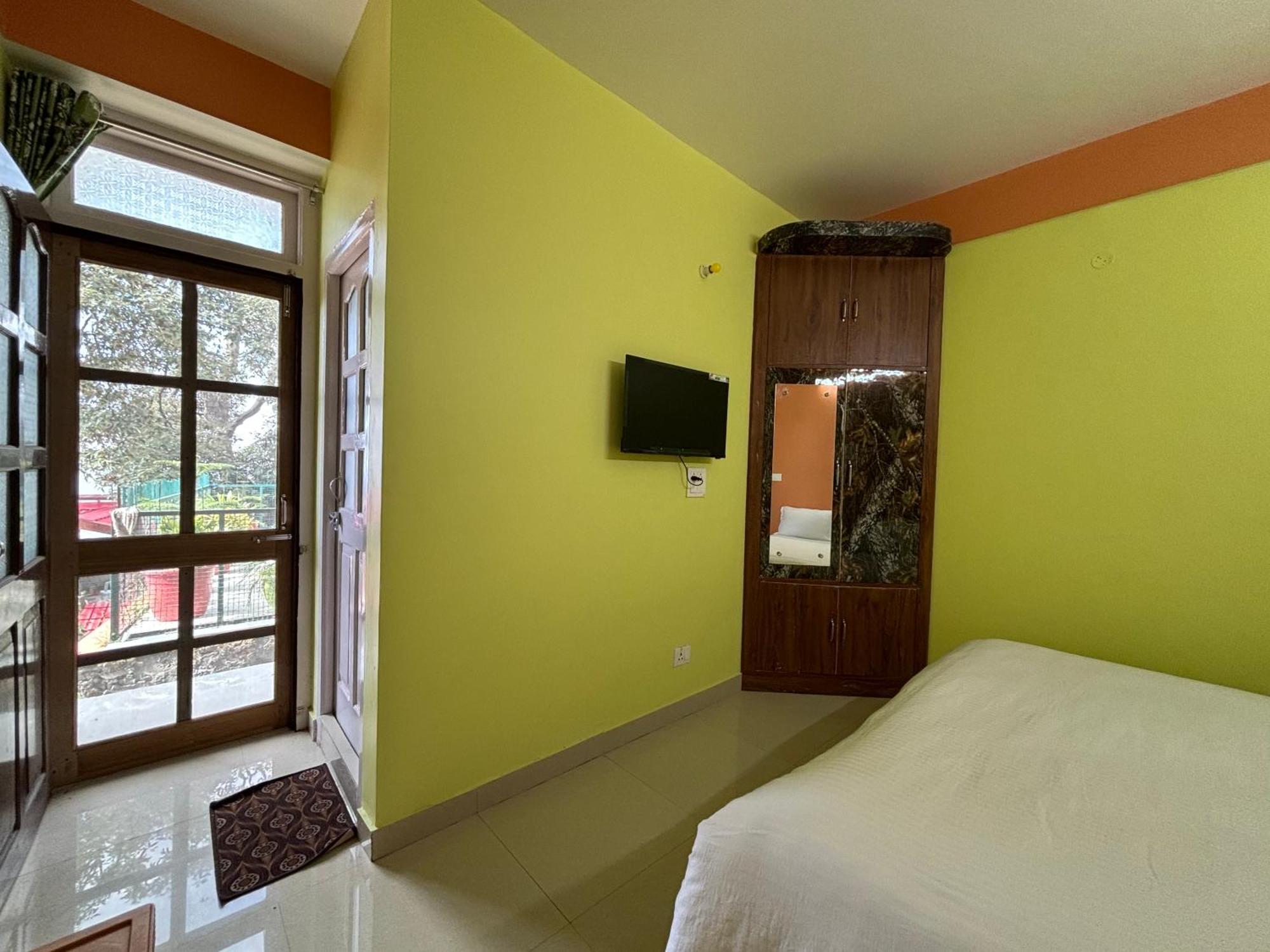 Zu-Zu Hostels Shimla Zewnętrze zdjęcie